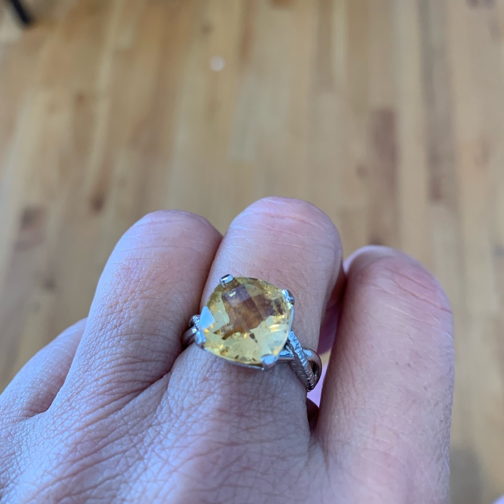 Sterling Silver 925 Cushion Cut Yellow Cubic Zirconia ring, sz 9.25 - Picture 1 of 12